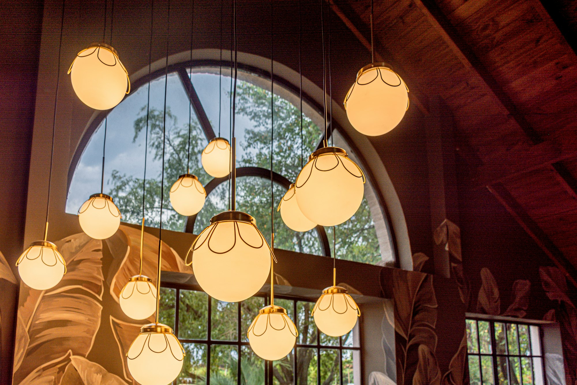 Sphere pendant lamps